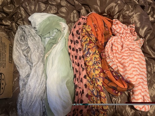 Lot six scarves - lot,