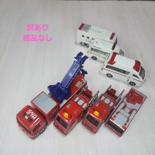 Tomica emergency vehicle
