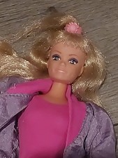 Vintage Fashion Corner Growing