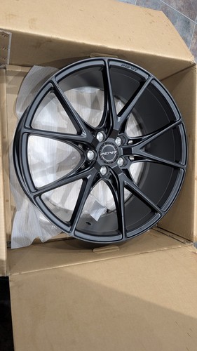 Inovit speed alloy wheel - 20",