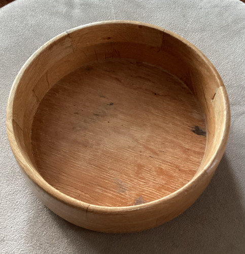 Round wooden decorative bowl - round,