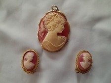 Vintage cameo pendant & clip