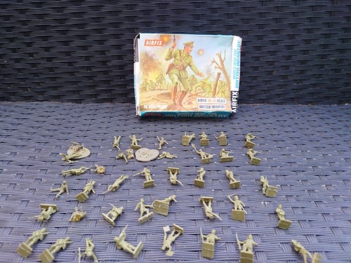 Airfix toy soldiers - soldiers, boxed
