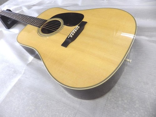 Martin acoustic guitar - guitar, d-28