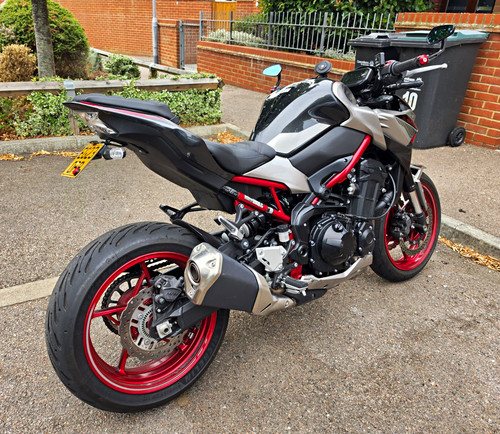 Kawasaki z900 - kawasaki,