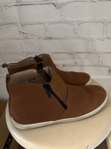 Monkey feet usa brown - monkey,