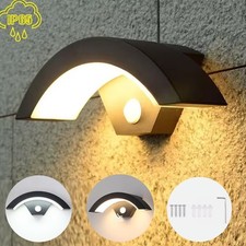 Outdoor Curved LED Wall Light