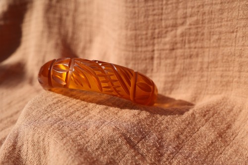Tested bakelite bangle apple - tested,