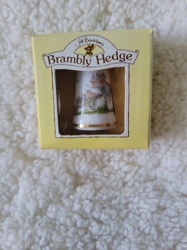 1982 royal doulton brambly - 1982,