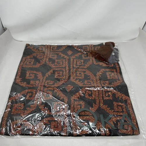 New oka greca pillow - new,