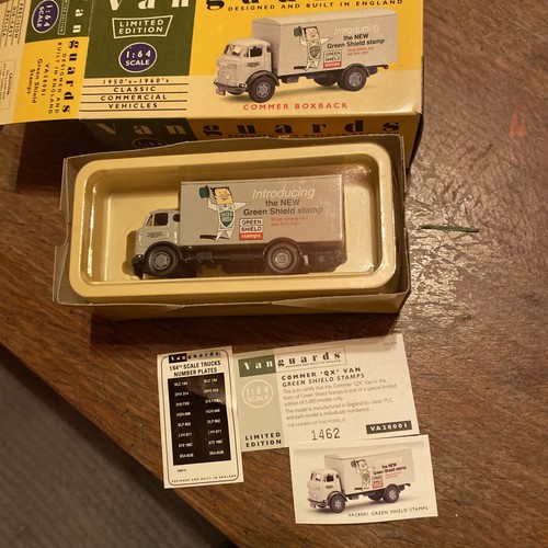 Vanguards diecast green - diecast,
