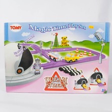 BNIB 2000 Tomy Dream Street