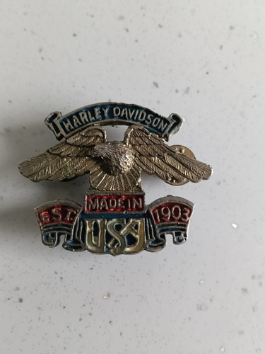 Harley davidson metal pin - davidson,