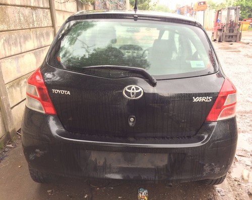 Toyota yaris petrol - toyota,