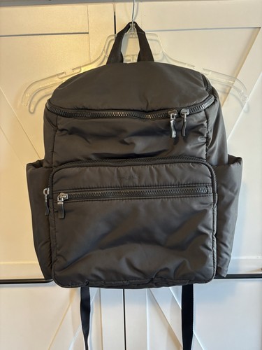 Baggallini black puff - to,