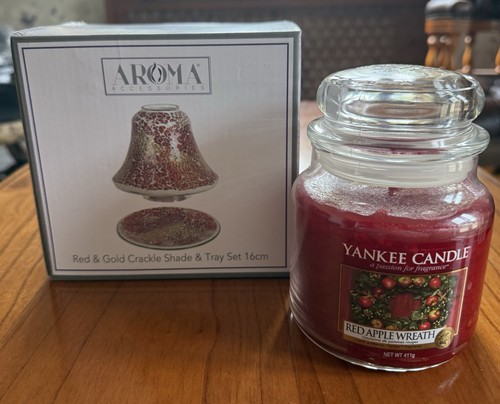 Yankee candle red - yankee, gold
