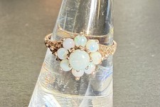 Vintage 9ct gold opal cluster