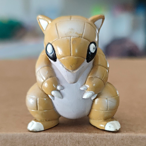 Tomy pokémon sandshrew figure - sandshrew,