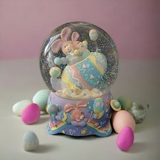 Vintage Easter Snow Globe
