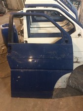 VW T4 TRANSPORTER 1996 - 2003 DRIVERS RIGHT FRONT DOOR IN BLUE 7D0831056C 