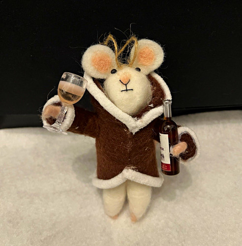 Felt mouse with wine - , &