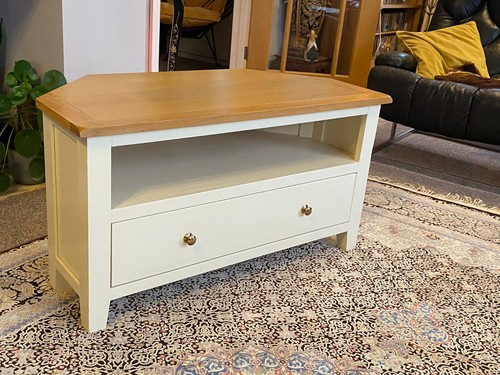 Oak media corner unit - ,