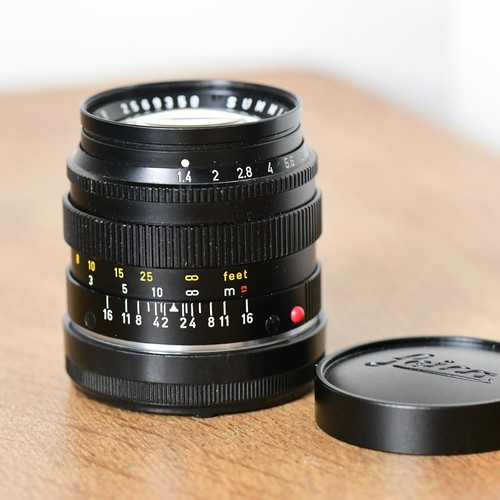 Leica 50mm summilux m ii - f/1.4,