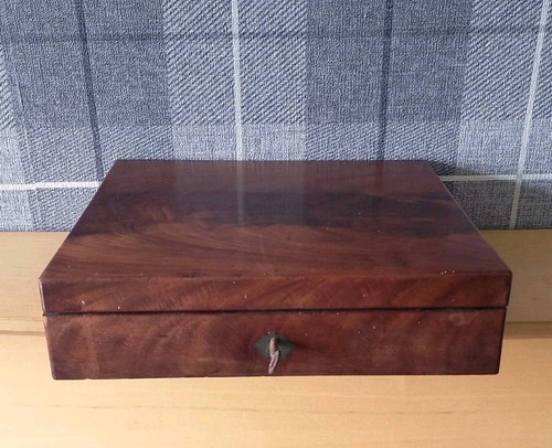 Vintage wooden storage box - storage,