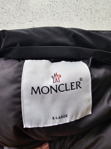 Moncler puffa jacket - jacket., large