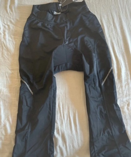 Black cycling shorts with