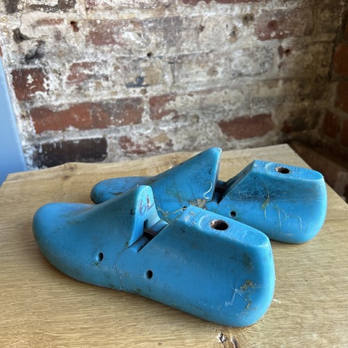 Pair vintage antique - of, /antique