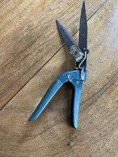 Vintage Small Garden Shears 33