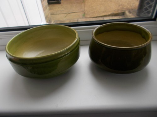 Vintage ceramic round - ceramic, bretby