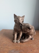 Bronze 'playing Kittens' Cats