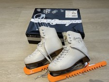 SFR Galaxy Ice Skates - Figure