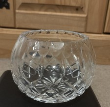 Beautiful Crystal Cut Glass Decorative Bowl/ Dish