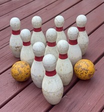 Vintage 1940s Miniature Wood Lawn Bowling Duck Pins & Balls, Complete Set 7/2”
