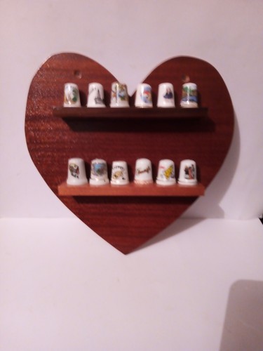 Thimbles job lot wooden - on,