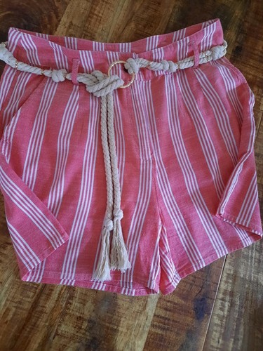 Red herring women shorts - red,