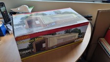 Hornby OO R9679 Skaledale Traction Shed, Excellent Condition & Boxed