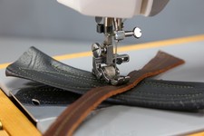 Serviced Reads Heavy Duty Roller Foot Sewing Machine - Sew Leather, Upholstery