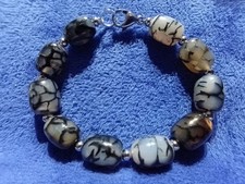 Chunky Black Dragons Vein