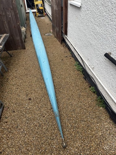 Blue single scull - single, old