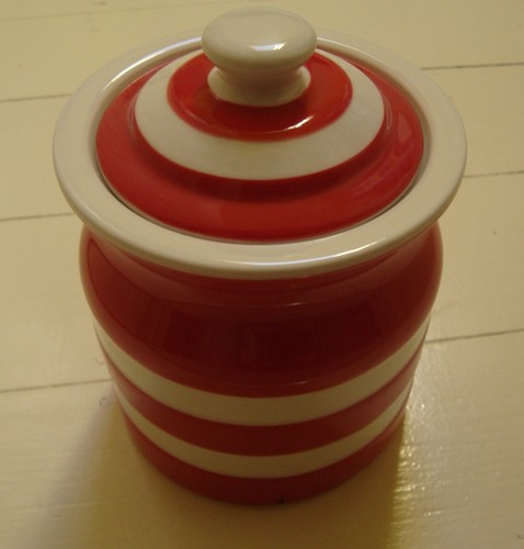 Green cornishware red - tg,