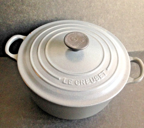 Lidded creuset grey cast - creuset,