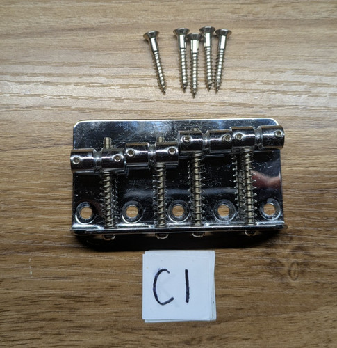 Genuine squier bass bridge - genuine, p-bass