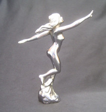 VINTAGE 1930s DIVING NYMPH CAR