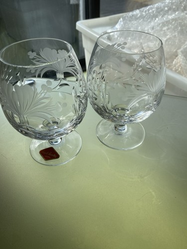Pair beautiful cut crystal - pair,