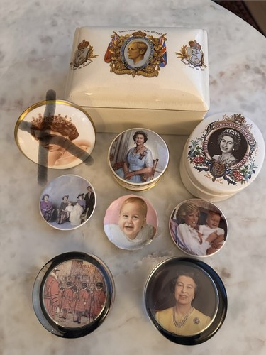 Vintage royal family - vintage,