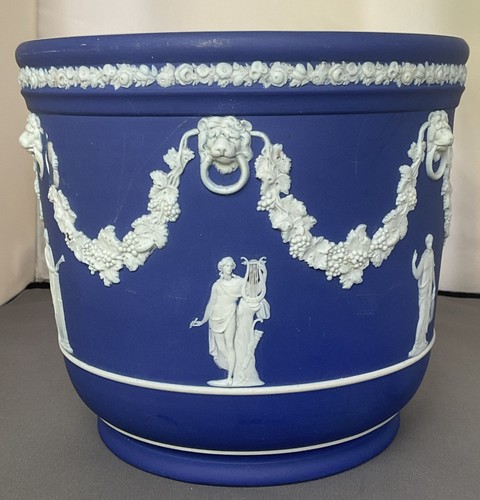 Large antique wedgwood blue - large,